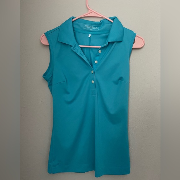 Nike Tops - Nike golf sleeveless